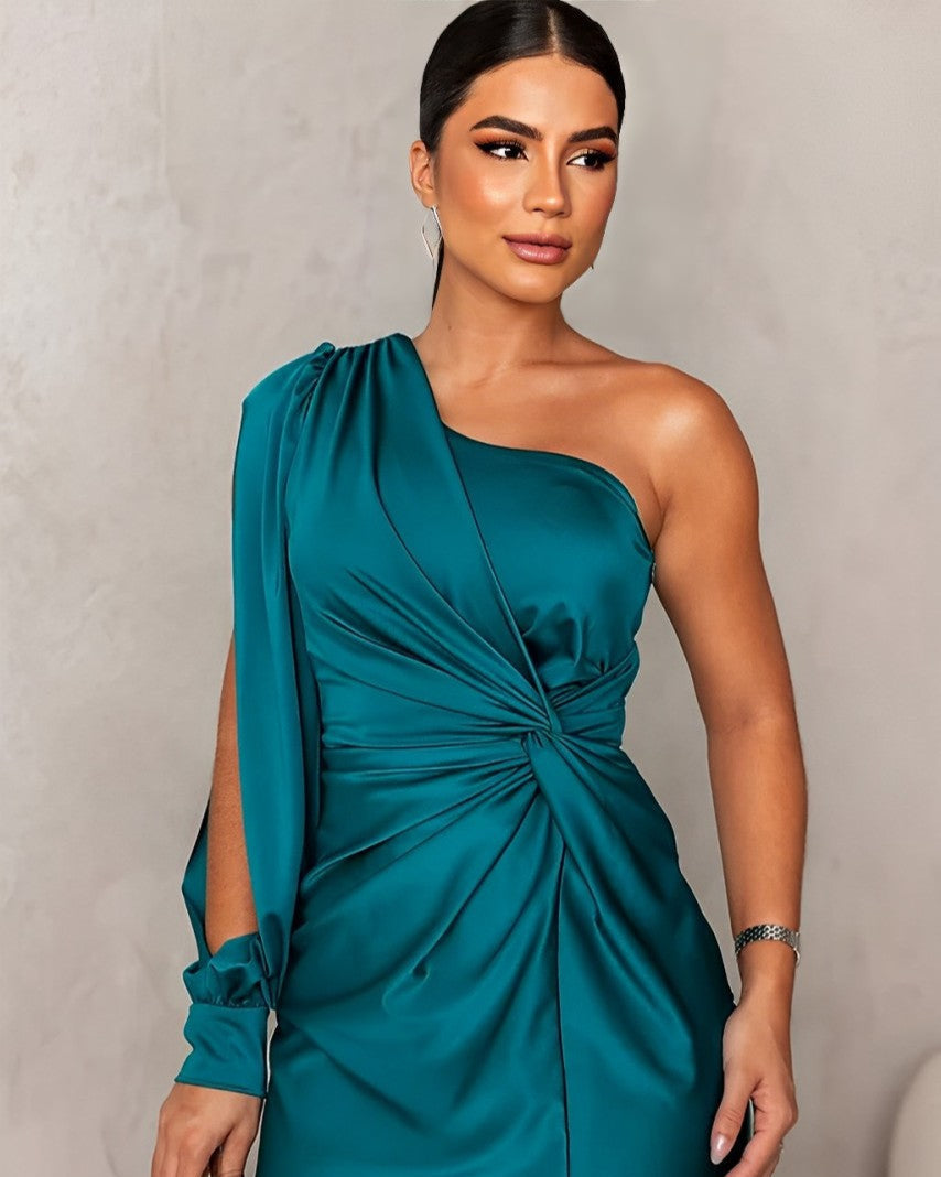 Yolina | Robe Élégante à Épaule Dénudée pour Femmes avec Fente Latérale